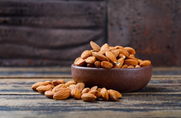 kacang sehat untuk otak, manfaat kacang untuk otak, kacang terbaik untuk kesehatan otak, makanan sehat untuk otak bunda, nutrisi otak dari kacang-kacangan, manfaat almond untuk daya ingat, kacang kenari untuk kecerdasan otak, camilan sehat untuk kesehatan